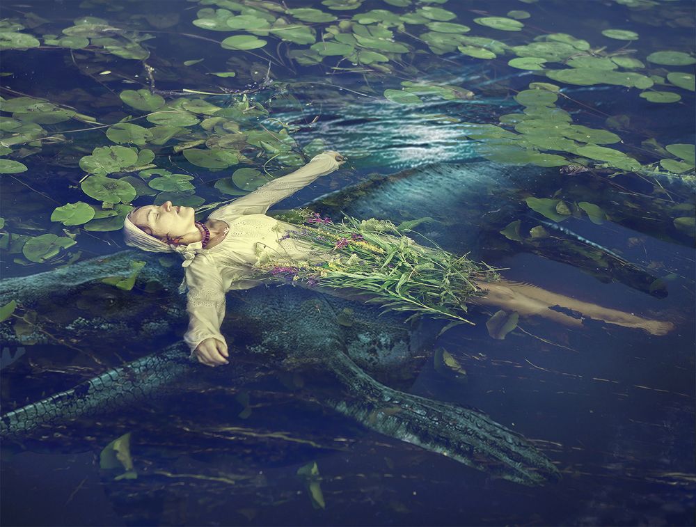 Цветочек аленький...