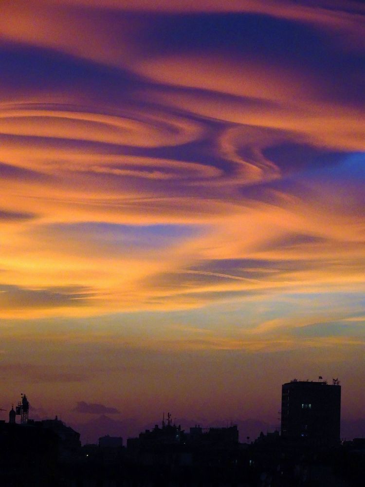 lenticular clouds
