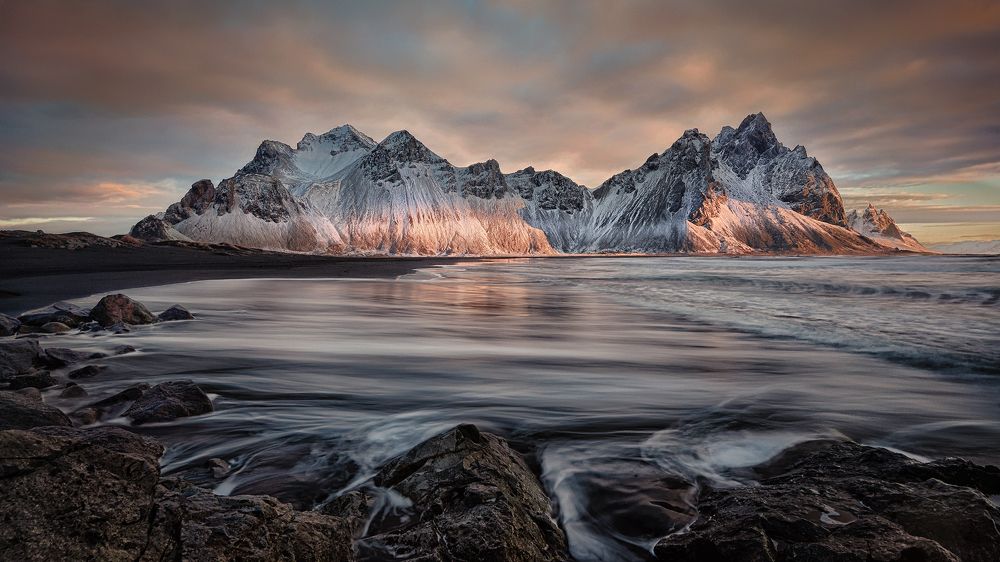 Memory of deep afterglow