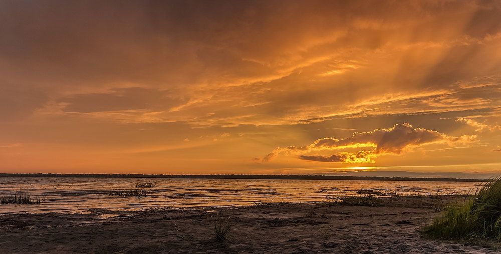 Закат на о.Шибаево.
