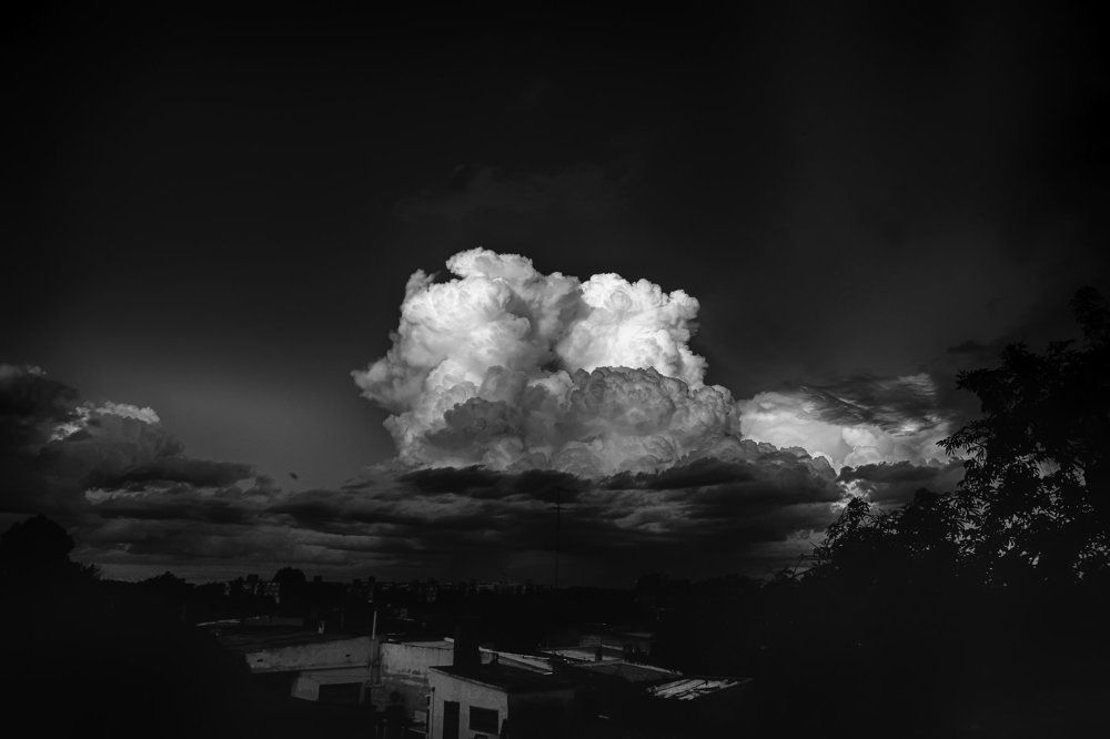 Nubes sobre mi pueblo