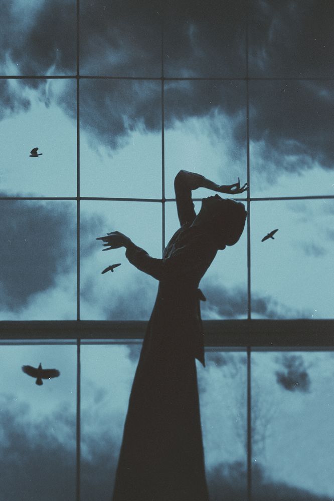 The hectic fever of blue hour