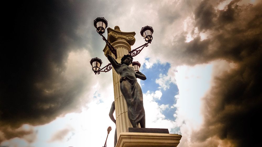 Гроза над городом.