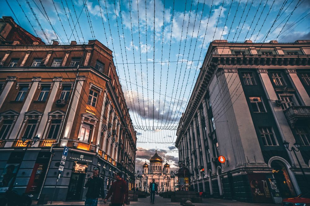 На Соборном вечерело