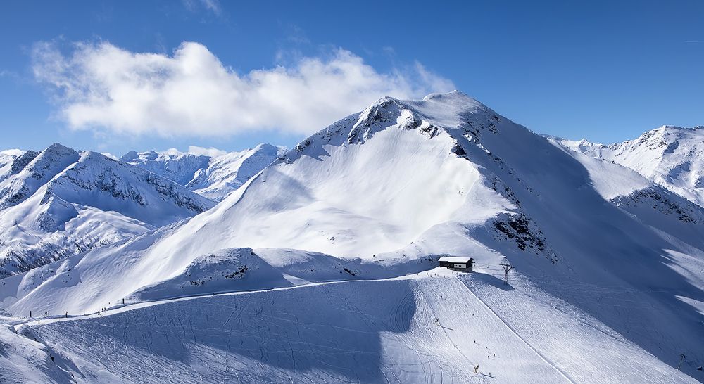 Избушка в горах