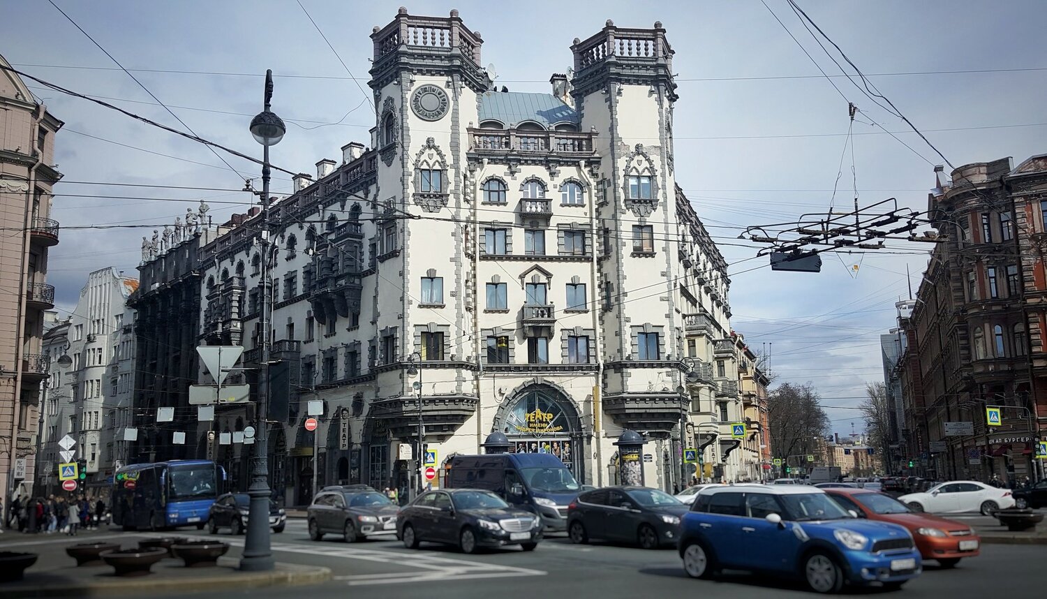 Весь мир театр...