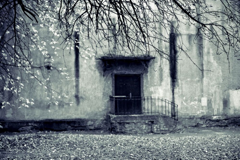 Стеклянный дом