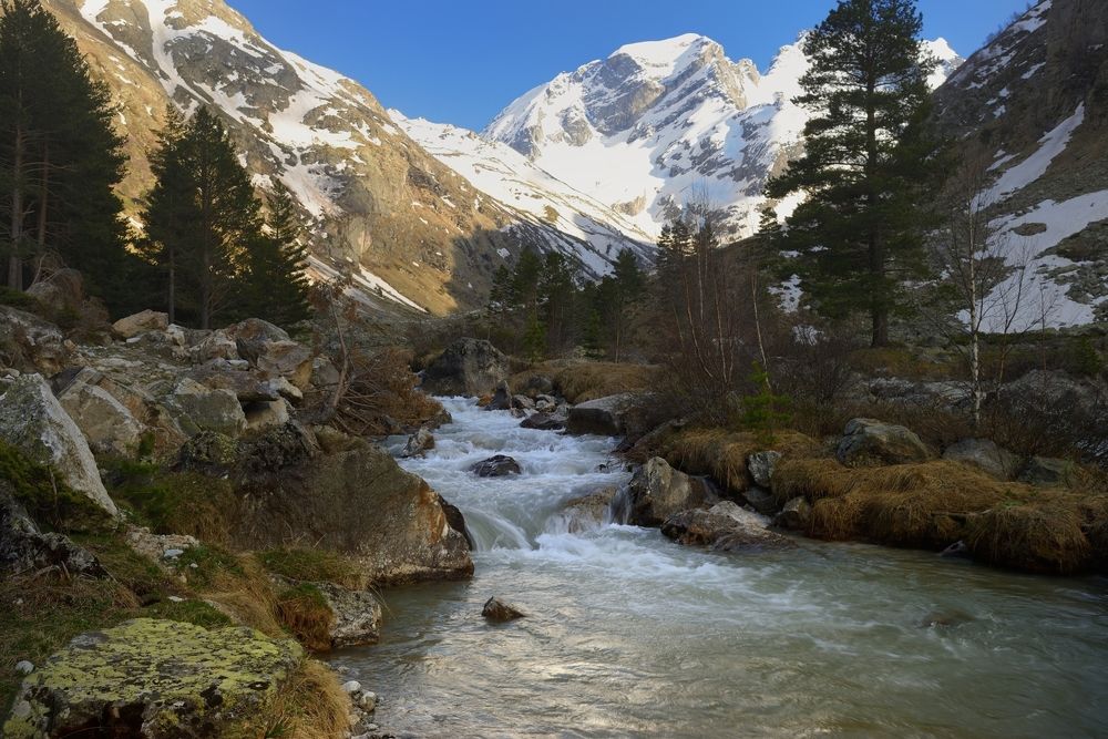 Весна в горах