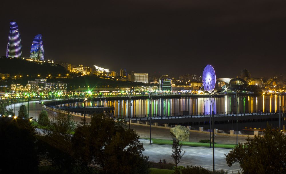 Город ветров - красочный Баку