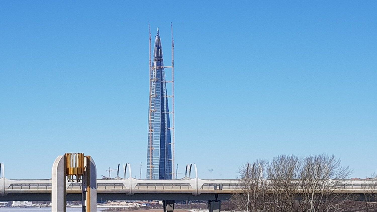 "Лахта-центр" - Санкт-Петербург.