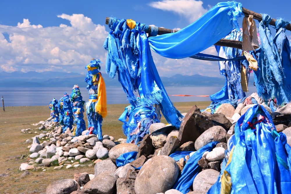 Обо- меесто поклонениядухам, оз. убсугул, Моннголия