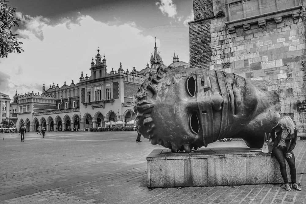 Связанный Эрос.