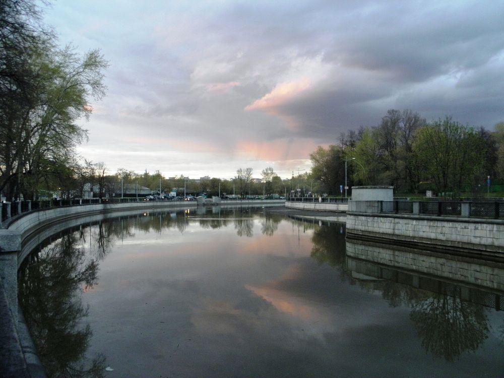 Закат на Яузе