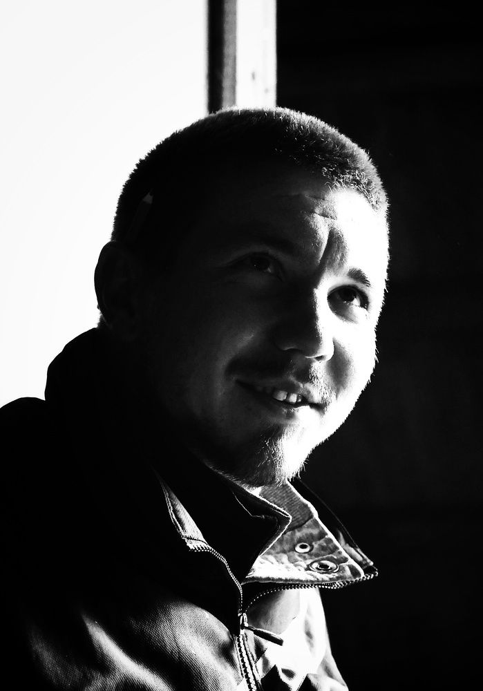 Черно-белый