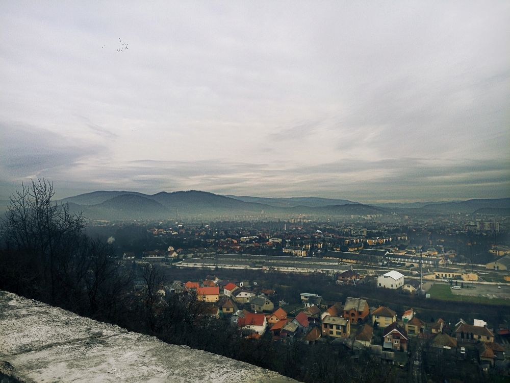 Пейзаж города с замка