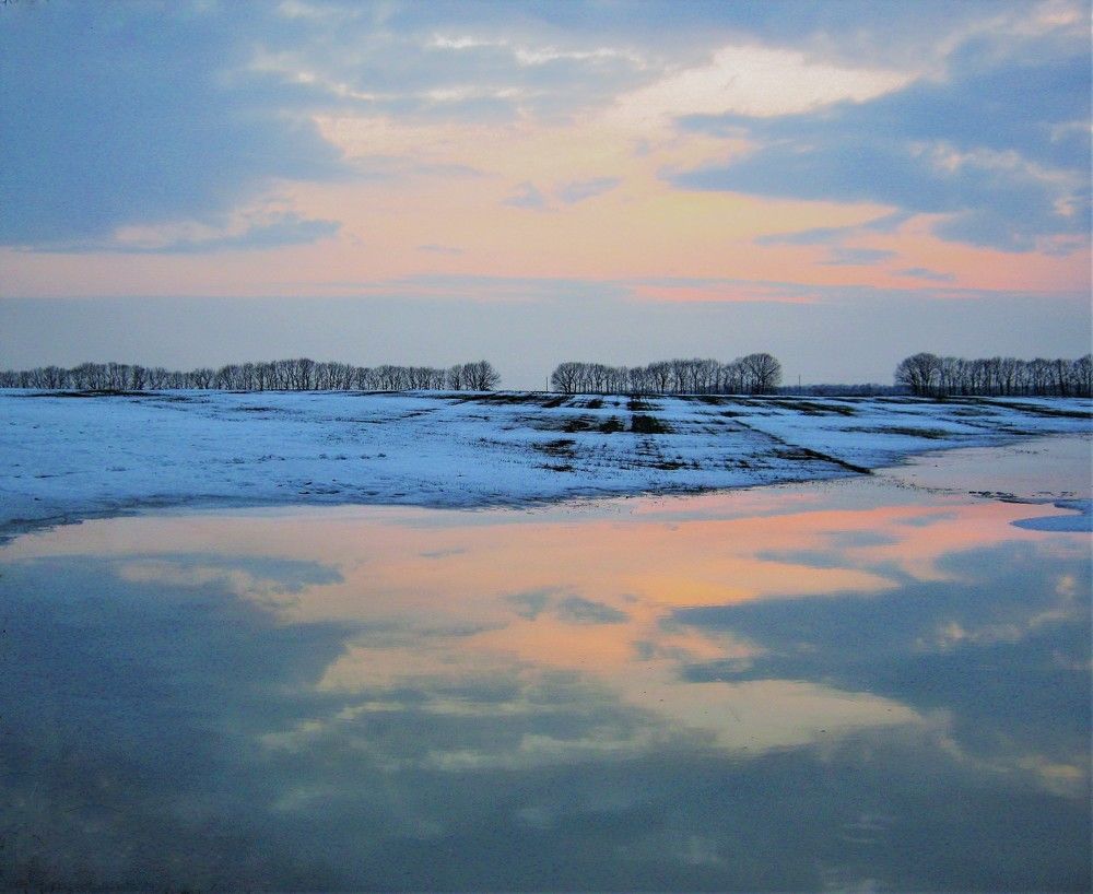 Закат раннею весной.