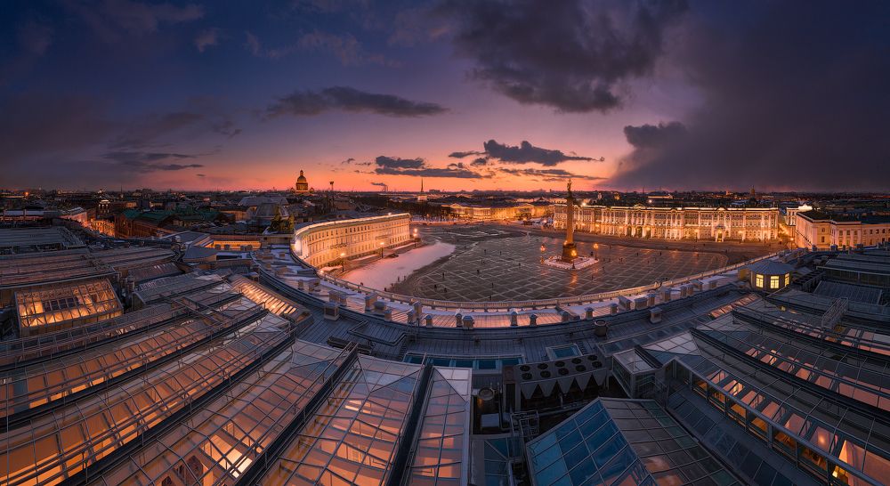 Вечерний Петербург. Панорама Дворцовой площади