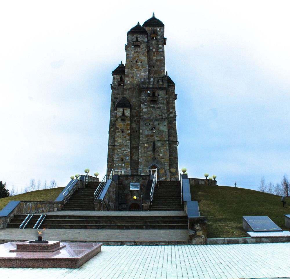 Здесь рукой прикоснуться возможно