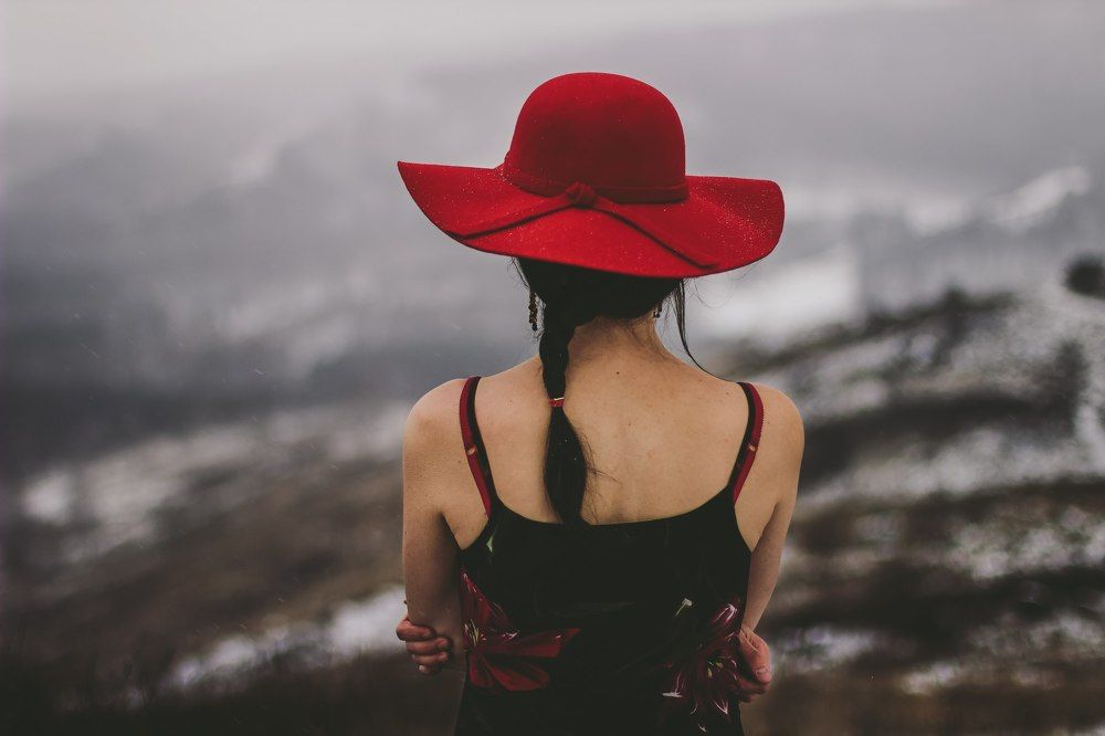 Безголосый призрак даст знать.