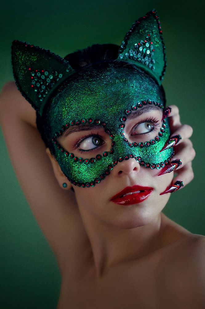 Изумрудная кошка.