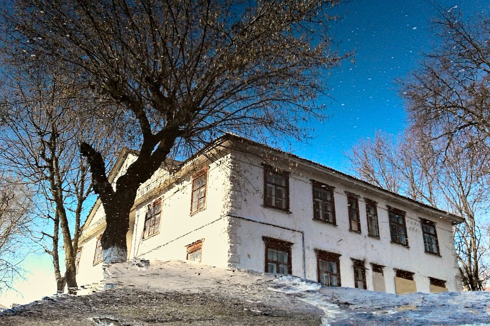 Солнечный весенний день