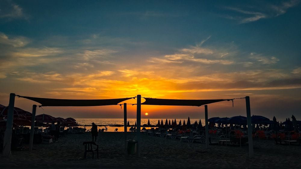 Закат над Бат Ямом