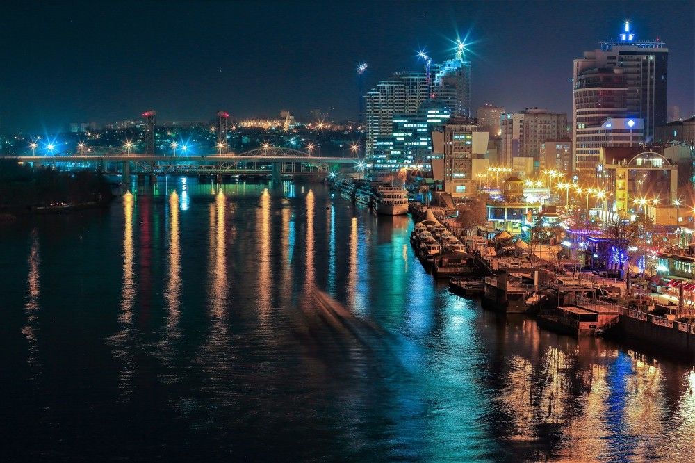 Ночные огни Ростова-на-Дону.