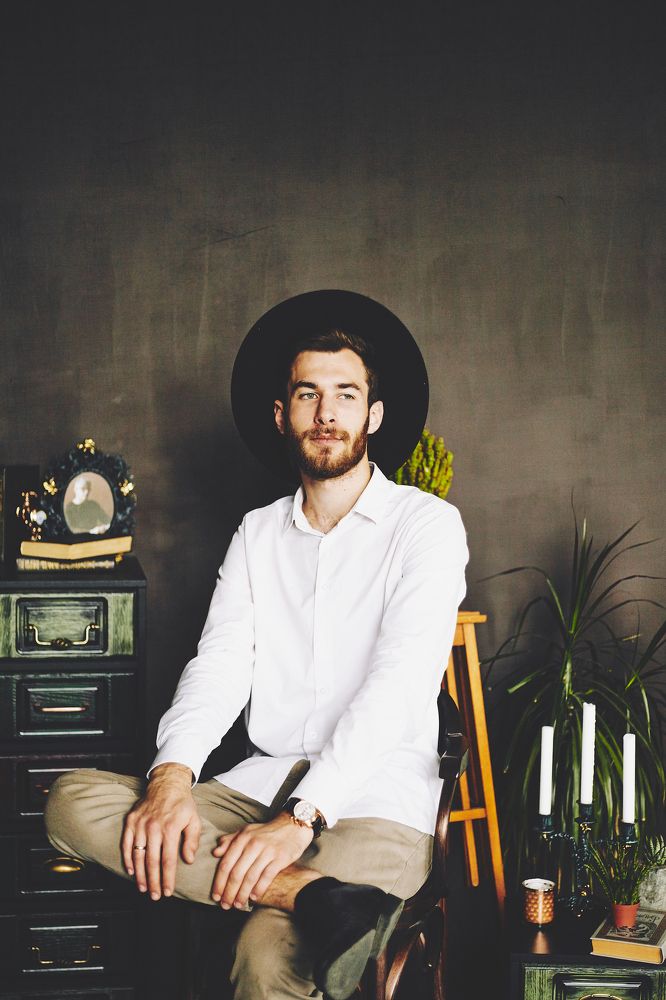 Портрет неизвестного мужчины в шляпе