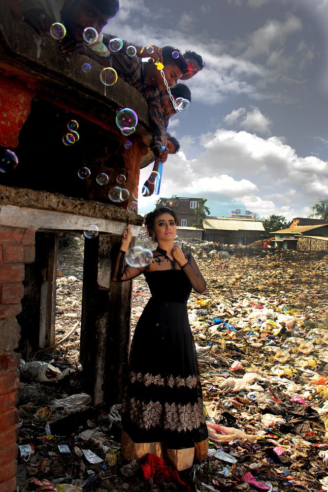 We can't decided who is the real model!!