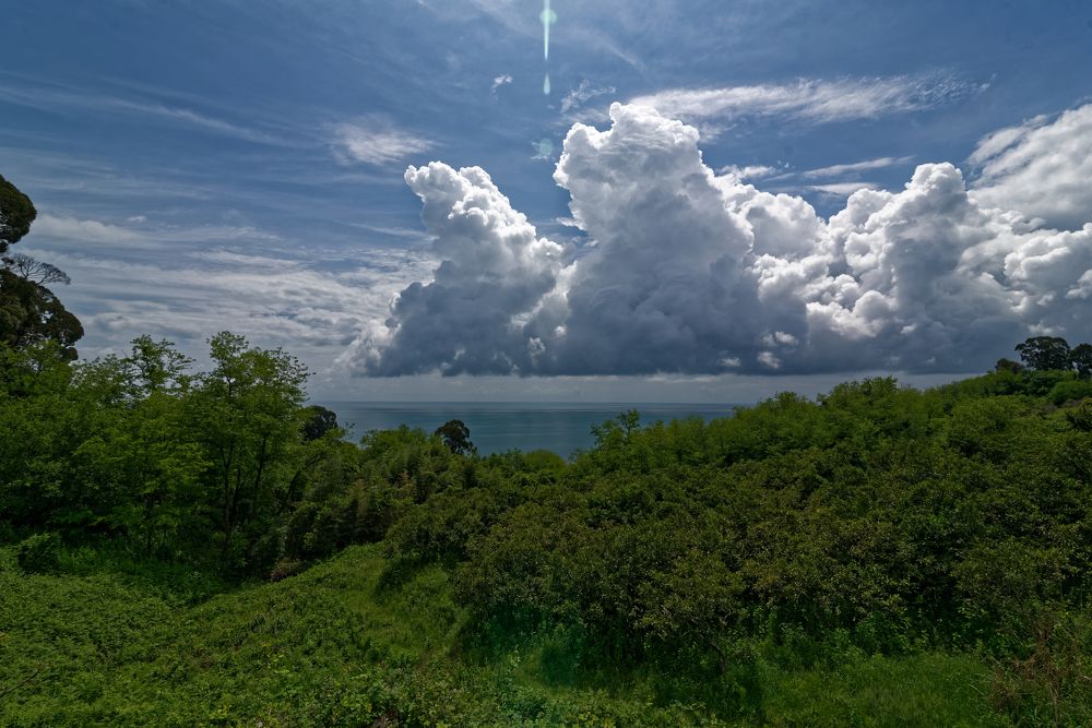 Тучи над черным морем