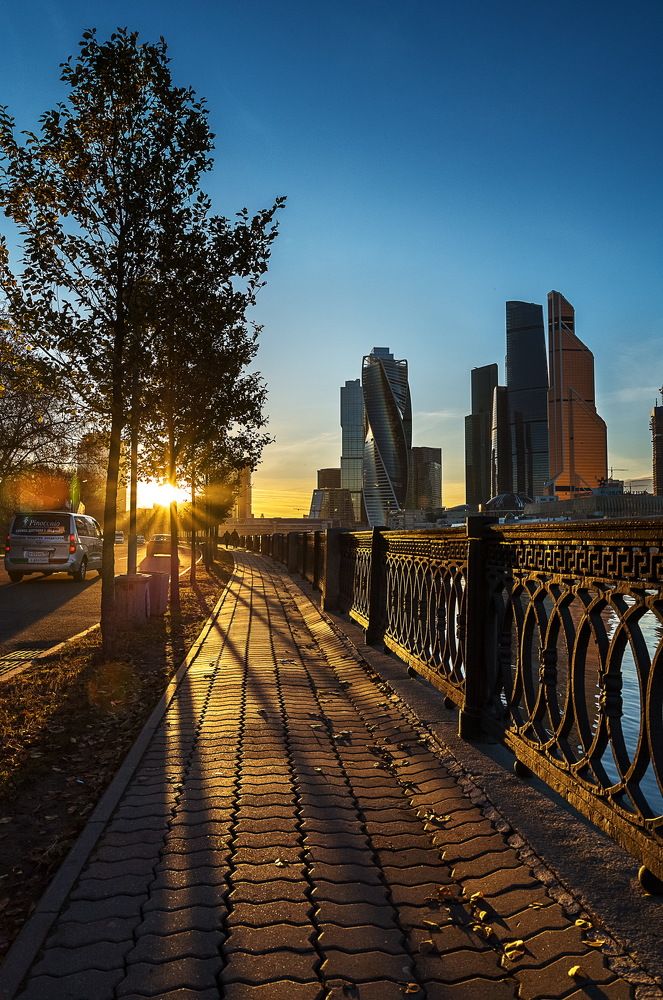 Золотой час