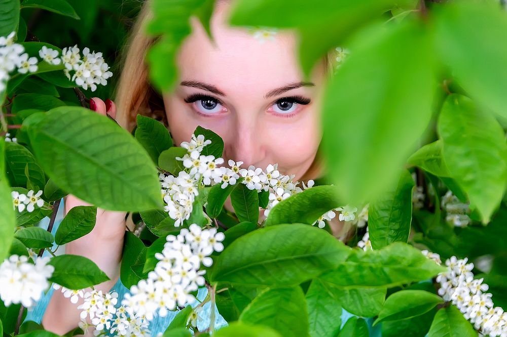 Из глубины.