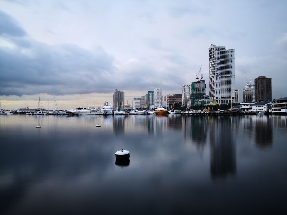 Manila Harbor Square