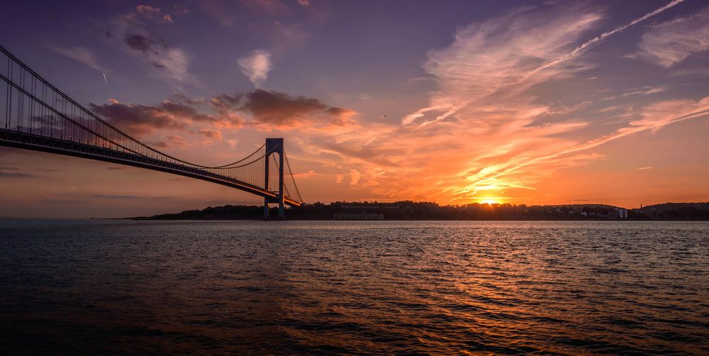 The sunset over the Verrazano bridge