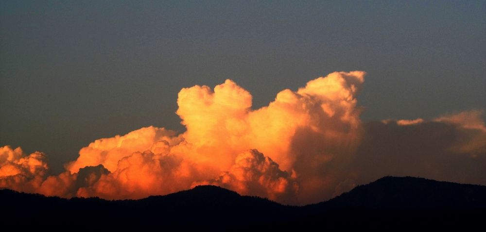 glow of golden cloud