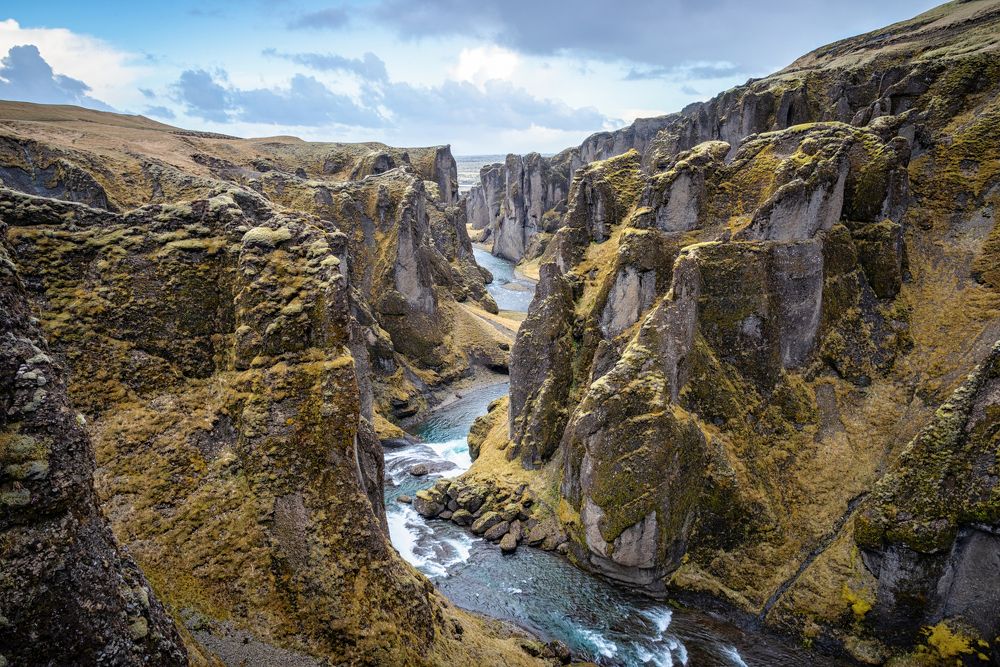 View of Fjaðrárgljúfur Canyon