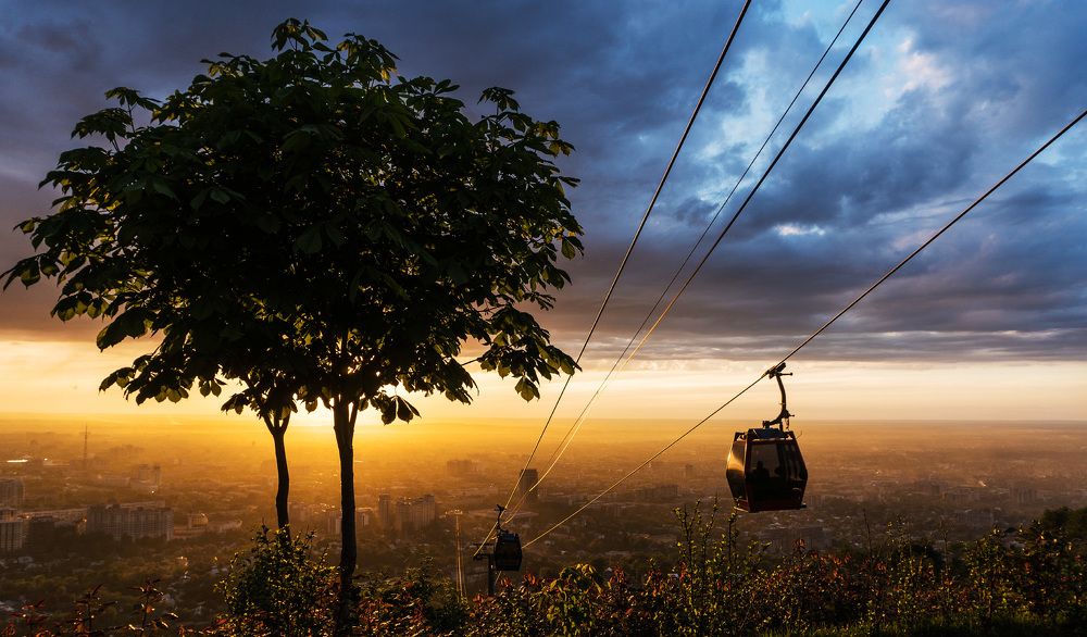 Закат над Алматы