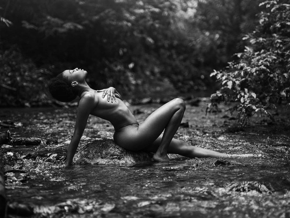 Nude Black and White