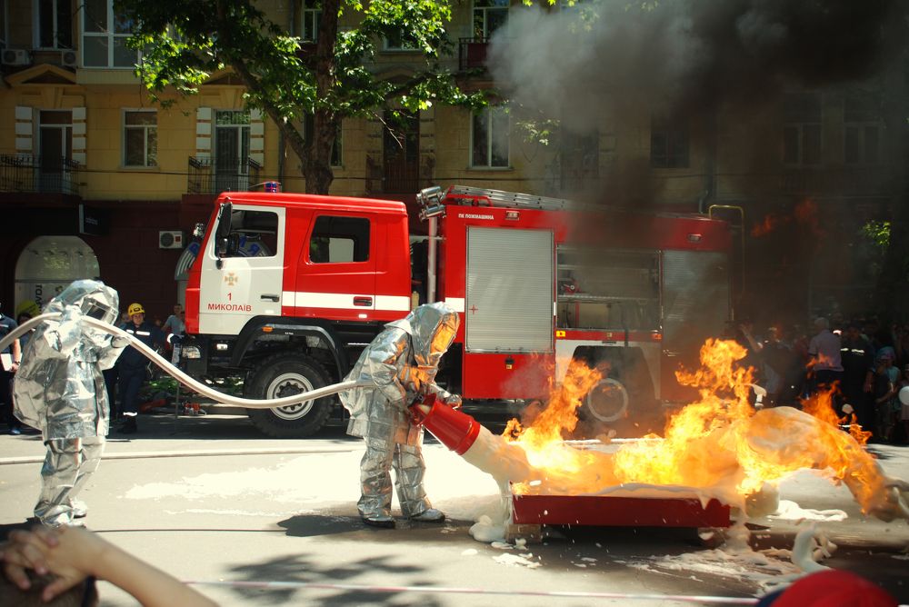 Тушение пожара. Показательные выступления