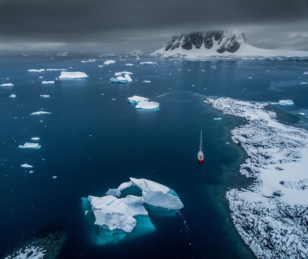 В царстве вечного льда