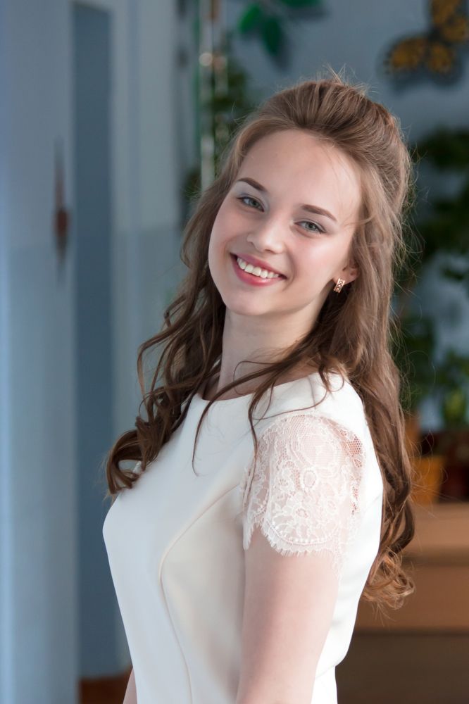 Выпускница