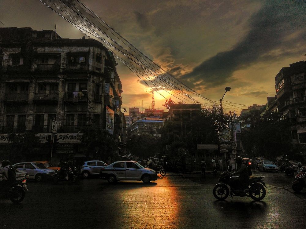 DUSK IN KOLKATA