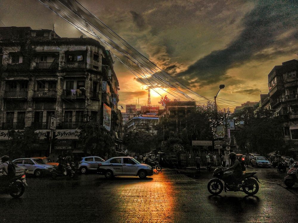 DUSK IN KOLKATA