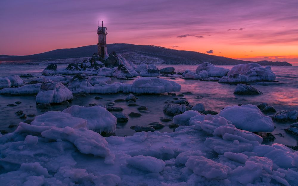 Маяк в бухте Врангеля
