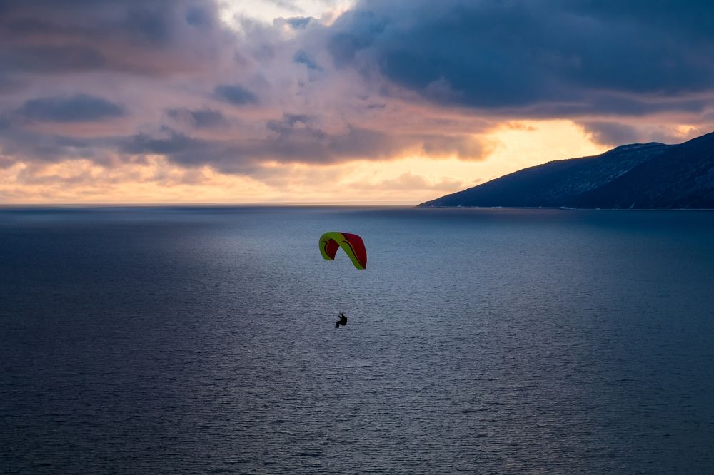 Полет над морем