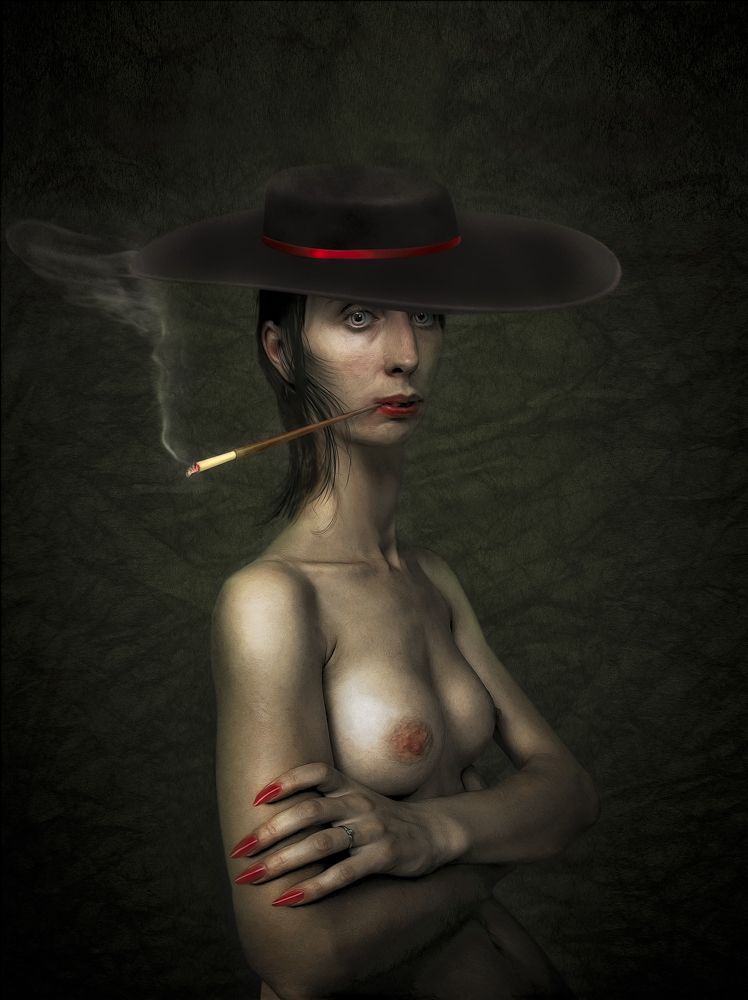 LITTLE DECADENT PORTRAIT