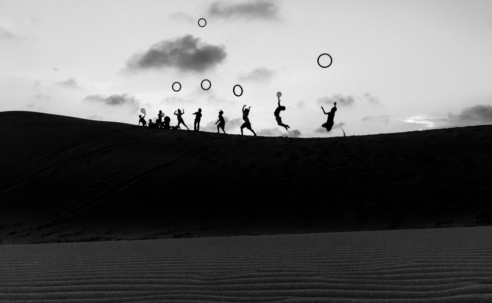 Play on the sand hill