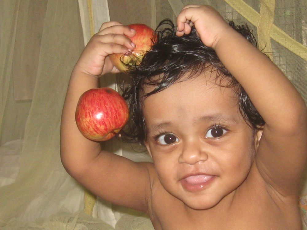 FALLING OF APPLE