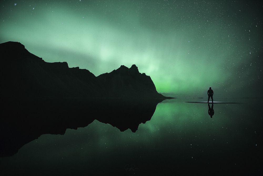 Aurora reflection