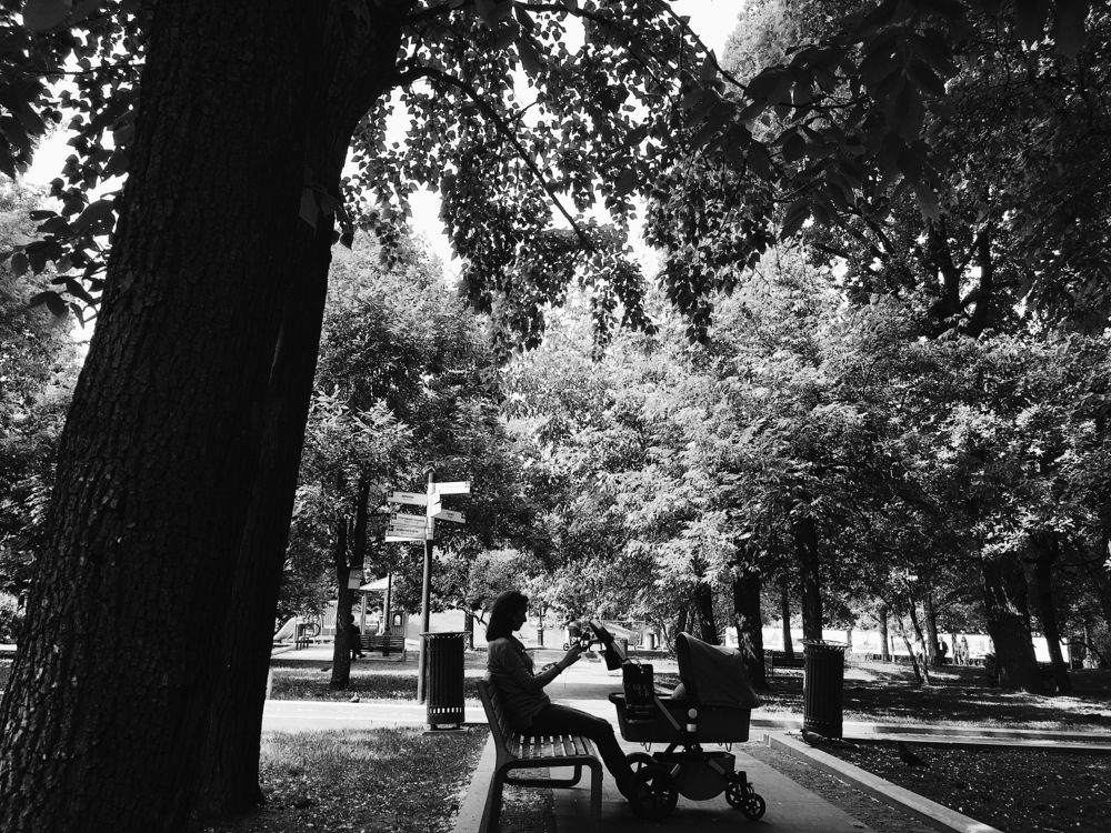 Женщина с ребёнком